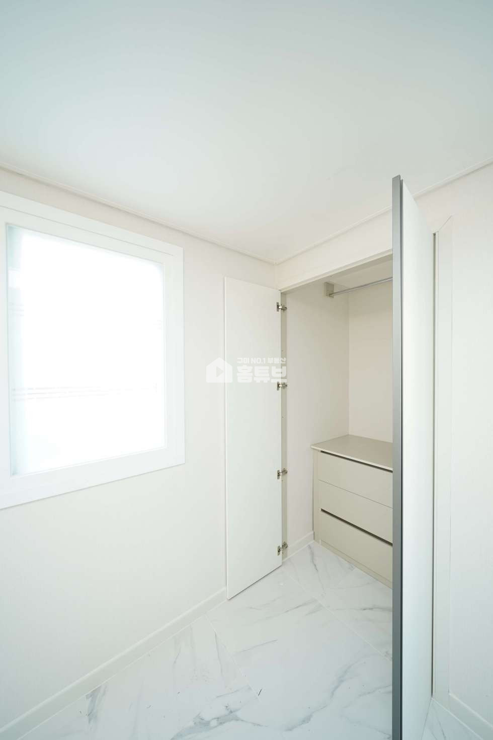 경북 구미시 진평동 진평동 1056-8 구미진평동미투 특대사이즈 더블침대/건조기 FULL옵션 전세 매물번호 10033 사진 11